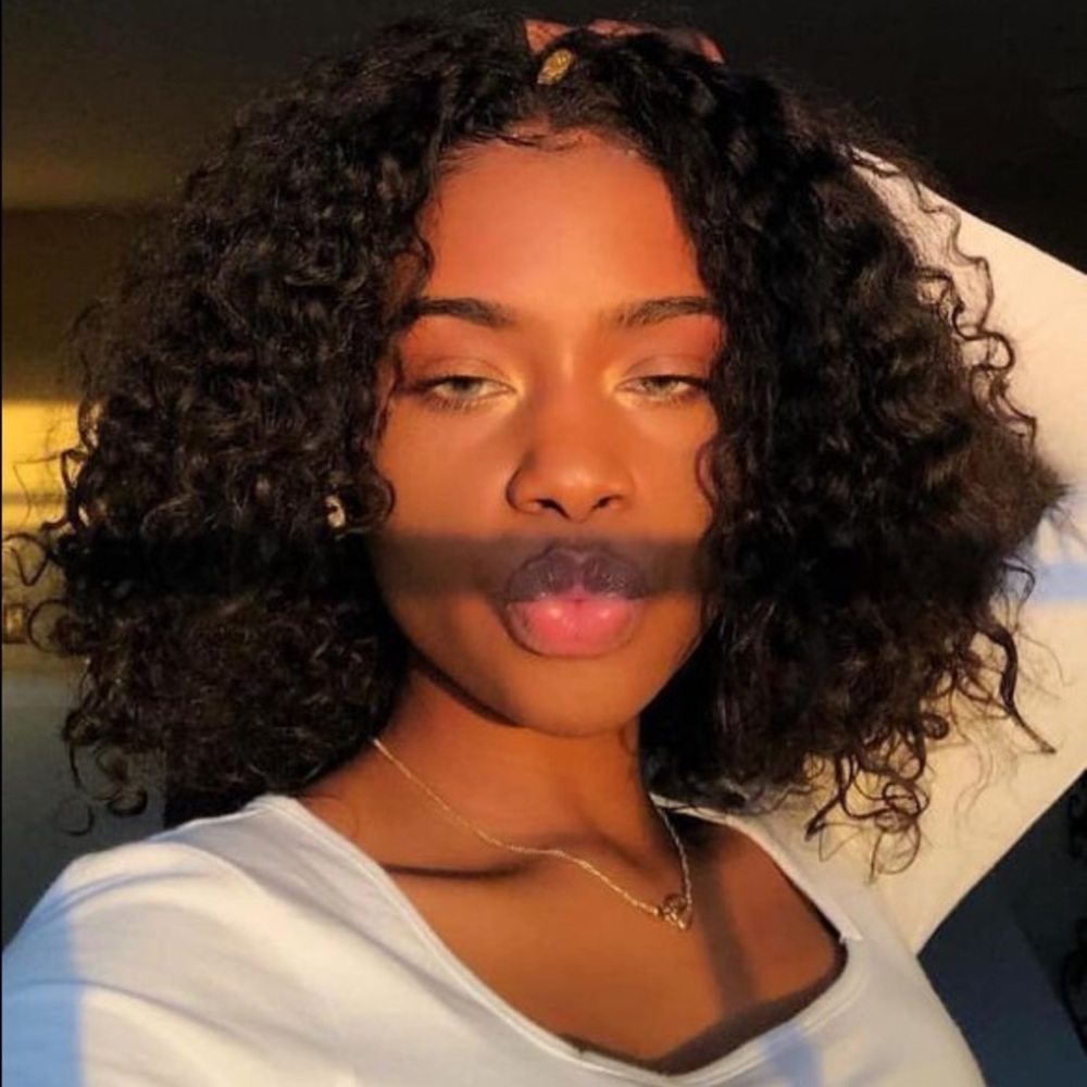 Meet your Posher, Tayonna